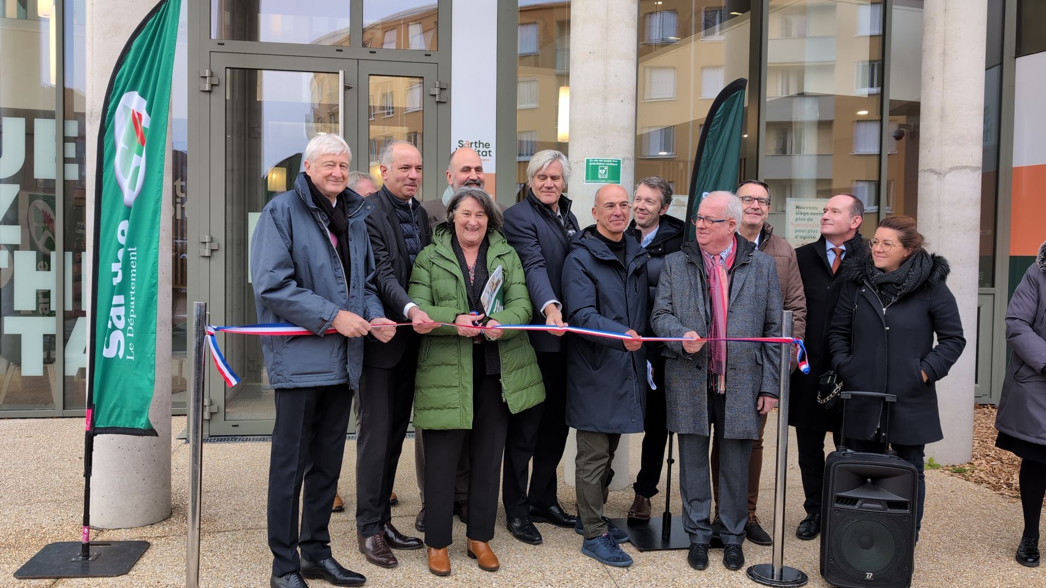 Inauguration du siège de Sarthe habitat avec les équipes Bauducel TP Services