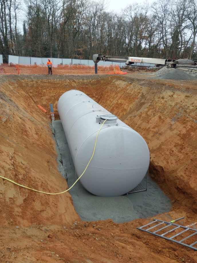 Citerne installée dans son emplacement final (vue 1)